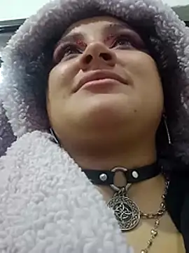 Snapshot of Liily_Foxxy chatting on 04/05/26, 10:45 Liily Foxxy online show from 04/05/26, 10:45