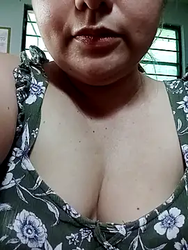 jennyyhottt online show from 05/01/26, 06:01