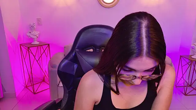 Gia Capri online show from 04/16/26, 05:41