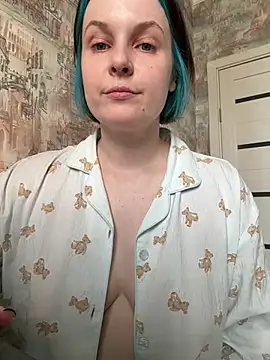 Snapshot of HubbaBaby chatting on 04/11/26, 02:10 HubbaBaby online show from 04/11/26, 02:10