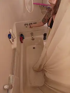 NicolePearl online show from 03/19/26, 01:09