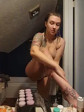 NicolePearl online show from 04/07/26, 01:06