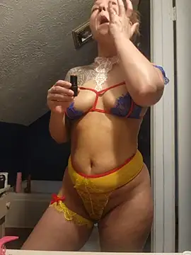 NicolePearl online show from 04/15/26, 01:45