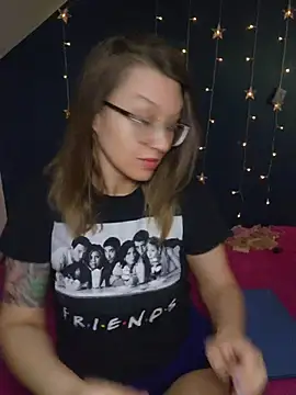 NicolePearl online show from 05/24/26, 03:50