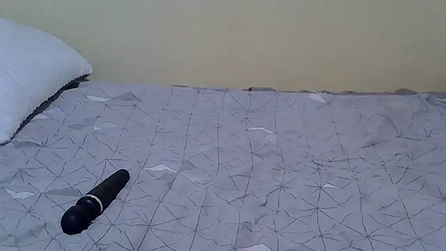 laura-lover online show from 04/02/26, 09:01