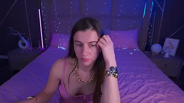 LittleJulii online show from 03/21/26, 04:21