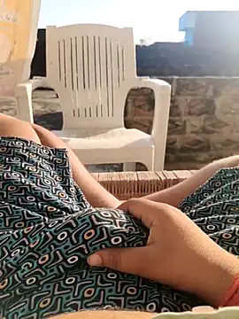 Snapshot of Desii_rockstarr chatting on 03/21/26, 02:05 Desii rockstarr online show from 03/21/26, 02:05