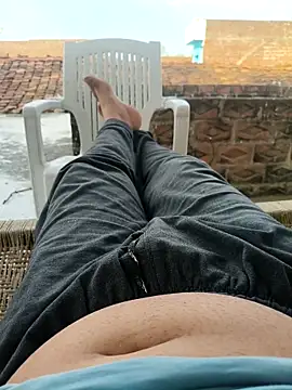 Snapshot of Desii_rockstarr chatting on 04/08/26, 11:43 Desii rockstarr online show from 04/08/26, 11:43