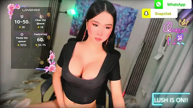 xBigSurpriseLorainex online show from 05/28/26, 02:47