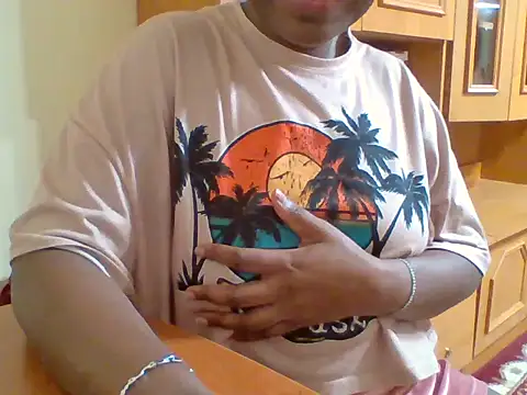 Snapshot of melaninebony2 chatting on 03/25/26, 06:30 melaninebony2 online show from 03/25/26, 06:30