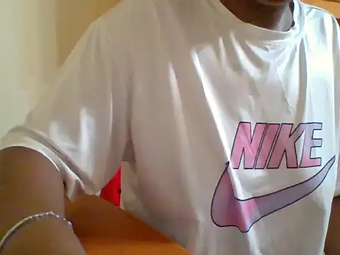 Snapshot of melaninebony2 chatting on 03/27/26, 08:26 melaninebony2 online show from 03/27/26, 08:26