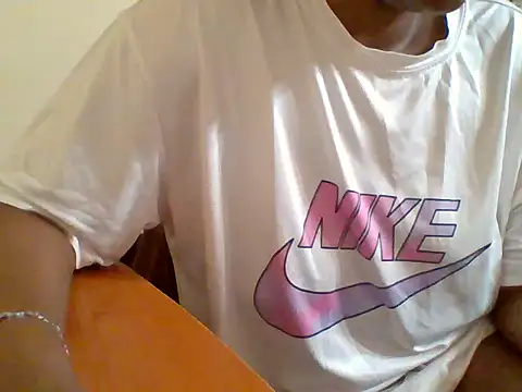 Snapshot of melaninebony2 chatting on 04/02/26, 05:49 melaninebony2 online show from 04/02/26, 05:49