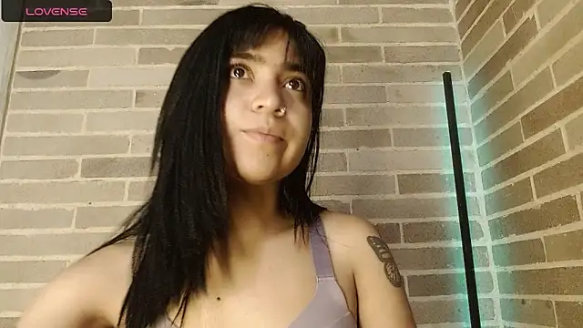 sweet-little online show from 06/06/26, 11:48