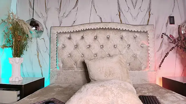 Lickpink1 online show from 03/25/26, 03:34