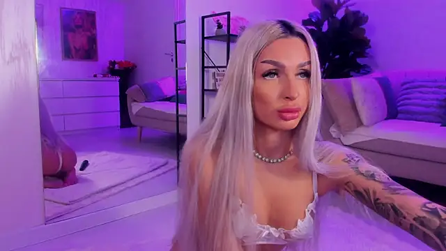 ArianaXO  online show from 05/22/26, 06:31