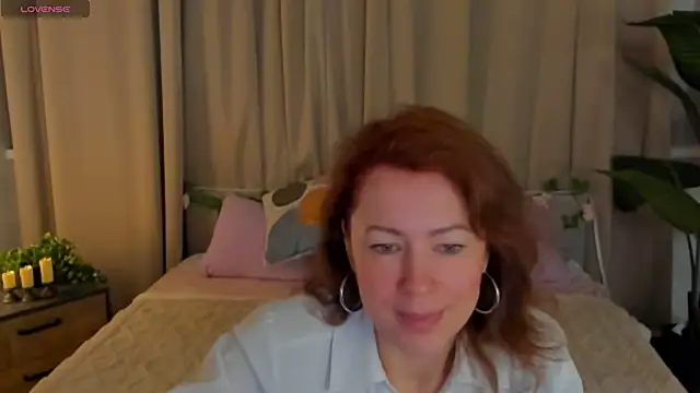 LeticiaRomano online show from 04/18/26, 03:54