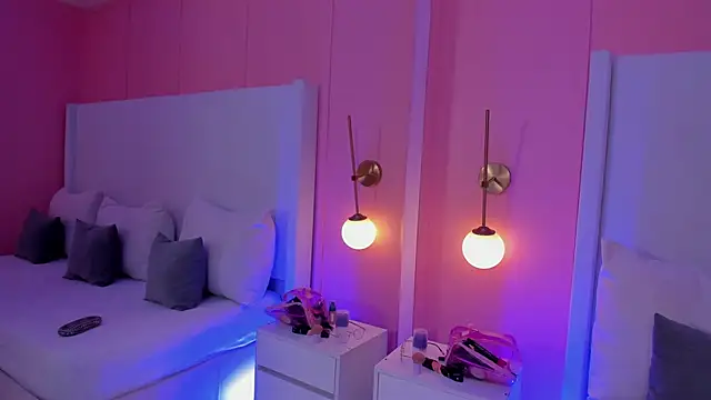 Snapshot of luna_veega chatting on 04/16/26, 05:03 luna veega online show from 04/16/26, 05:03