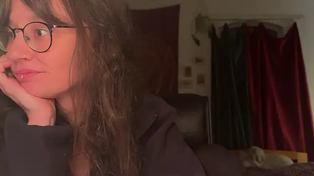 nyxo  online show from 03/31/26, 11:05