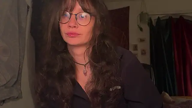 nyxo  online show from 04/02/26, 12:41