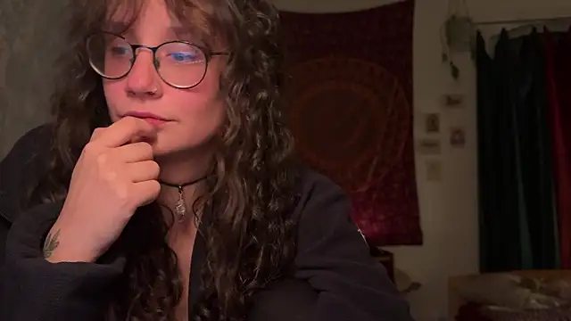 nyxo  online show from 04/23/26, 09:06