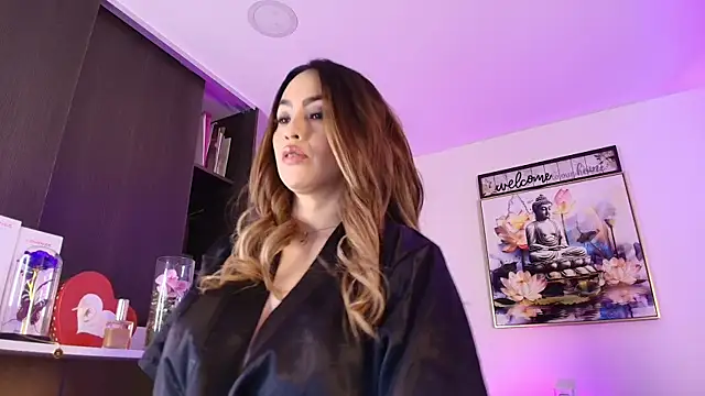 Katalina Alvarezz online show from 06/11/26, 07:12
