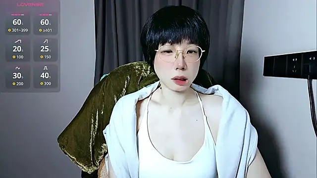 lin lin 520 520 online show from 05/06/26, 04:01