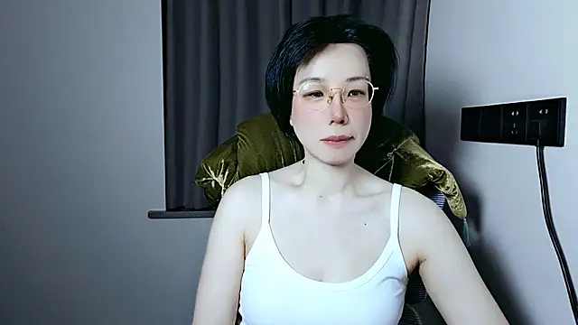 lin lin 520 520 online show from 05/21/26, 03:41