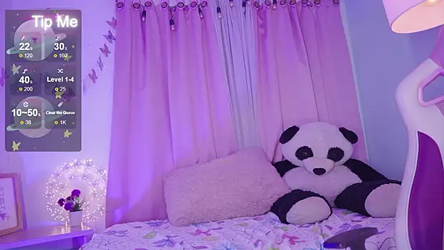 Snapshot of nahomy_2308 chatting on 03/26/26, 01:28 nahomy 2308 online show from 03/26/26, 01:28