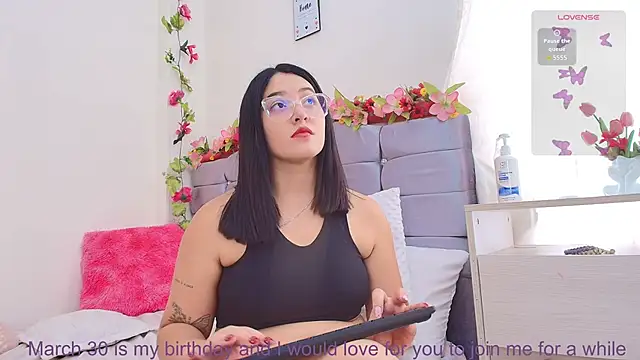 Isabella Roses  online show from 03/26/26, 08:14