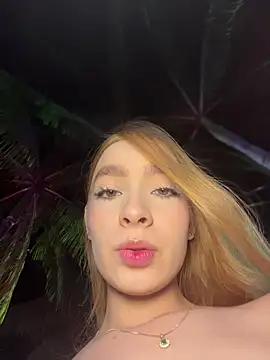 Isabella gaviria online show from 03/18/26, 01:20