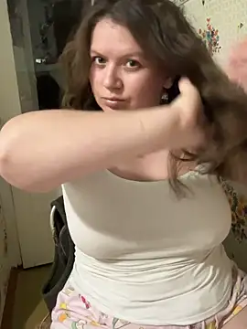 Nenssy555 online show from 04/09/26, 07:52