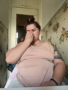 Nenssy555 online show from 04/13/26, 02:11