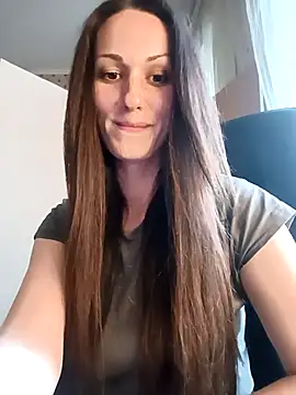 LunaCrystall online show from 04/12/26, 04:12