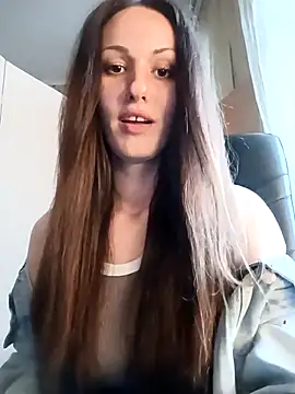 LunaCrystall online show from 04/13/26, 04:01