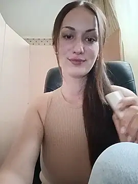 LunaCrystall online show from 07/10/26, 04:31