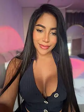 SaraValentina11 online show from 05/26/26, 10:17