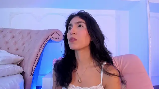 Snapshot of LucianaBlanco_ chatting on 04/05/26, 03:20 LucianaBlanco online show from 04/05/26, 03:20