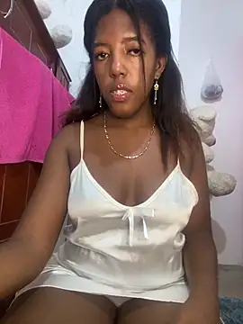 Snapshot of Brenda_hot27 chatting on 03/27/26, 01:11 Brenda hot27 online show from 03/27/26, 01:11