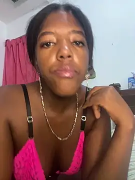 Snapshot of Brenda_hot27 chatting on 03/28/26, 01:00 Brenda hot27 online show from 03/28/26, 01:00