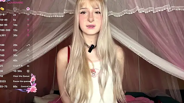 OnlyEva1 online show from 04/08/26, 08:03