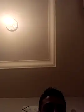 lucassos1 online show from 04/16/26, 04:57