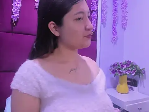 bellaxxx 69 online show from 04/22/26, 12:07