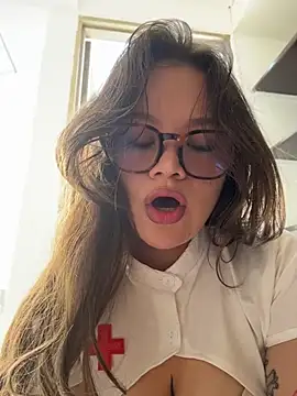 Snapshot of Tallulah_Kinky chatting on 07/18/26, 12:31 Tallulah Kinky online show from 07/18/26, 12:31