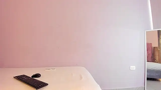  aria carterr  online show from 06/02/26, 12:51