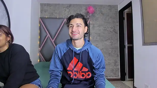 Wolf Kitty online show from 04/06/26, 11:22