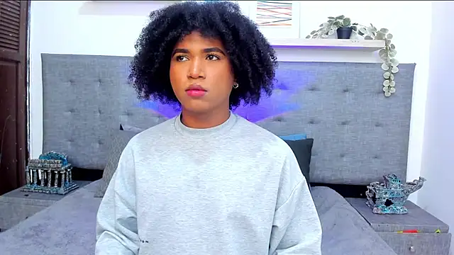 Snapshot of axel_colling1 chatting on 04/13/26, 09:42 axel colling1 online show from 04/13/26, 09:42