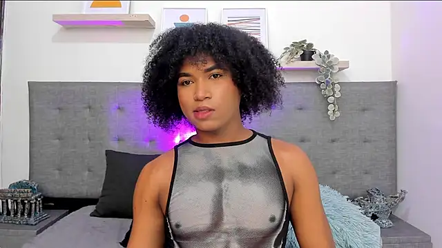 Snapshot of axel_colling1 chatting on 04/15/26, 10:32 axel colling1 online show from 04/15/26, 10:32