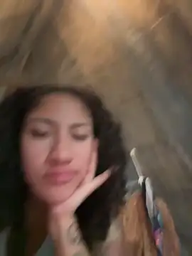 Snapshot of LatinaLoka chatting on 04/08/26, 10:54 LatinaLoka online show from 04/08/26, 10:54