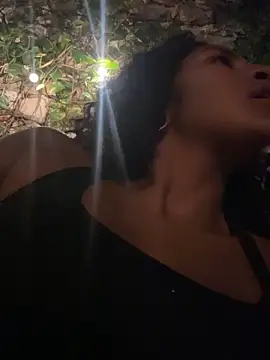 Snapshot of LatinaLoka chatting on 04/12/26, 03:33 LatinaLoka online show from 04/12/26, 03:33