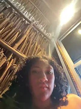 Snapshot of LatinaLoka chatting on 04/16/26, 12:00 LatinaLoka online show from 04/16/26, 12:00